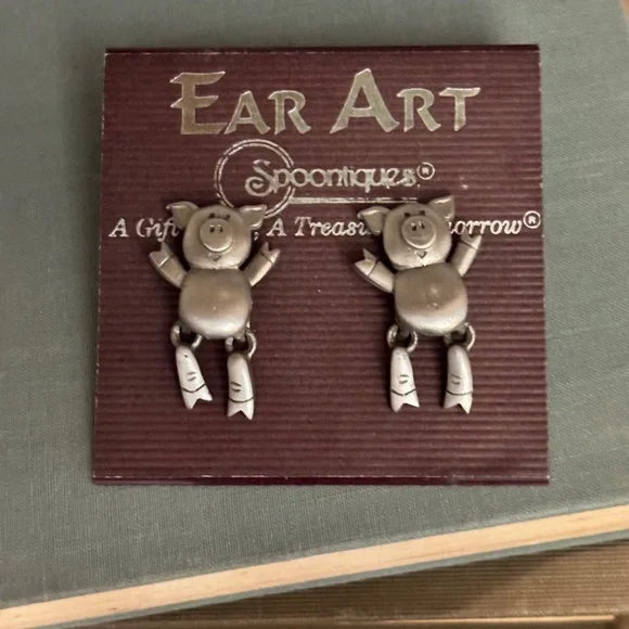Spooniques Ear Art Pewter Pig Earrings - Picture 2 of 3